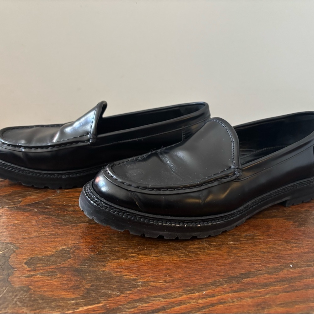 Manolo Blahnik Sleek Black Leather Loafers DINEGUARDO w Original Box